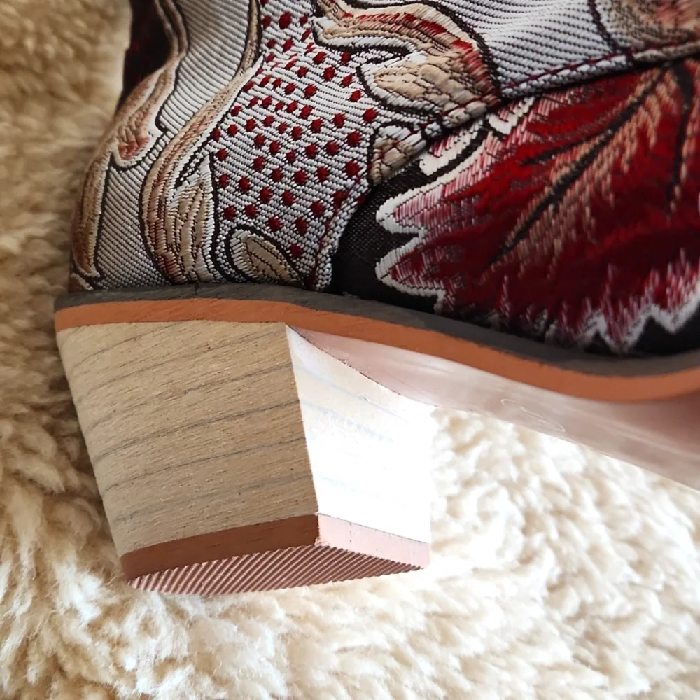 Fabulous NWOT Floral Tapestry Lace Up Cowgirl Western Boho Ankle Boots π’ π€π - Picture 10 of 16